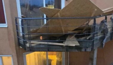 Vinden tok taket: - Helt absurd