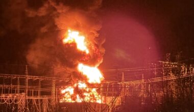 Kraftig brann i Hol - Dagbladet