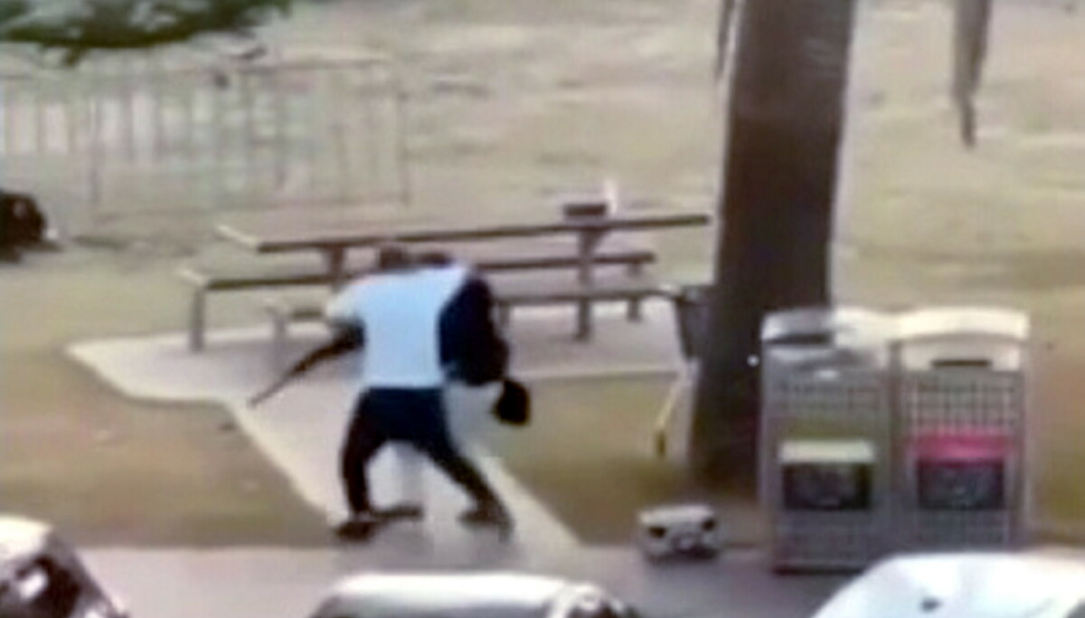 - Skal ha handlet alene