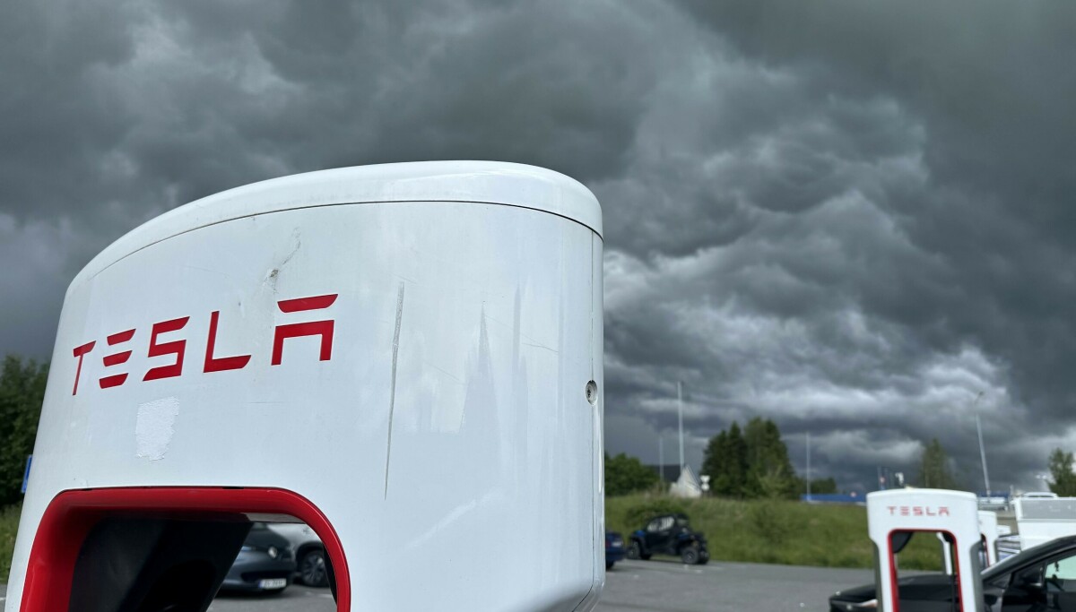 Mørke skyer over Tesla