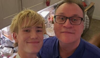 Russell T Davies finner kjærligheten med 35 år yngre Oliver Cole