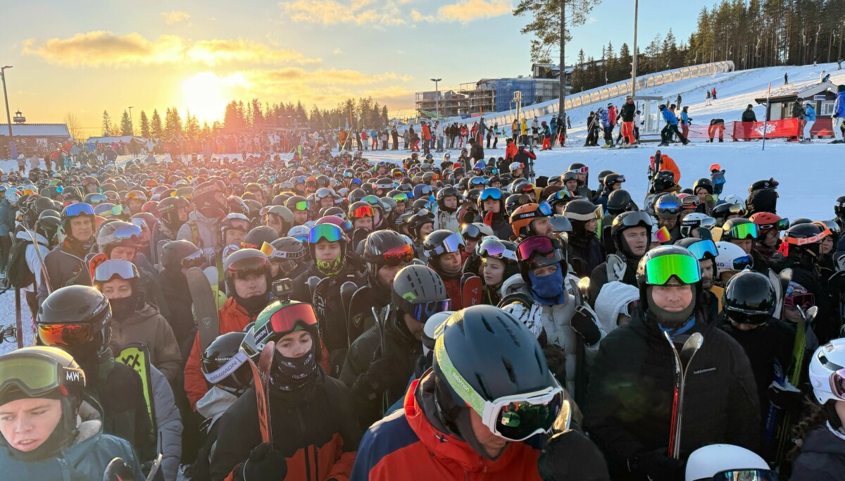 - Timelang kø for hver tur - Dagbladet