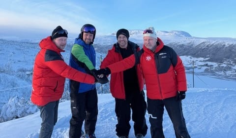 Signerte millionavtale - forpliktar seg til å stille med treningsarena