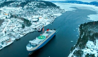 Torghatten-ferje stoppes av sterk strøm i Drammens­fjorden