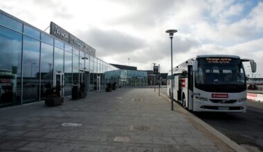 Taxi-kaos på Sola flyplass: – Uoversiktlig