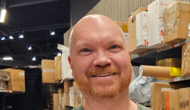 (+) – Pakke-strømmen er stor nå - ht.no