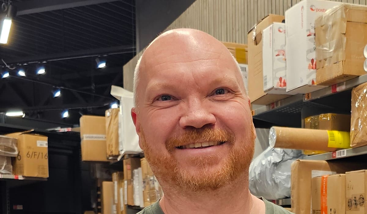 (+) – Pakke-strømmen er stor nå - ht.no