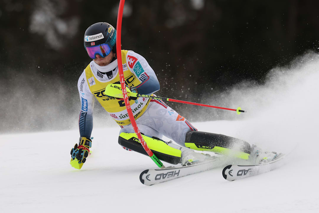 Atle Lie McGrath på skuddhold etter første omgang i Alta Badia-slalåmen