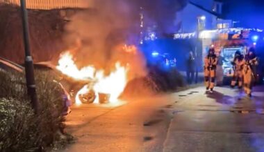 (+) – Jeg tenkte bare: «Dette blir en gøy jule­gave – å fortelle på døra at bilen bren­ner» - fvn.no