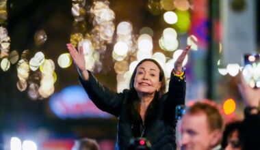 Maria Corina Machado ble borte i bølgene