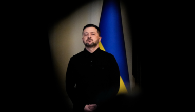 Om ikke skandalen feller Zelenskyj, gjør fredsavtalen det