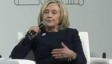 – Støtter Russland og forlater amerikanske verdier