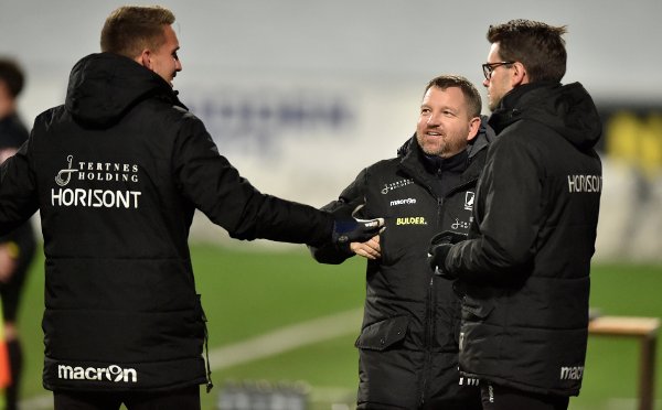 Fotball, 21. november  2019 , kvalifisering til OBOSligaen , Notodden - Åsane

jubel på benken , Åsane
Sindre Tjelmeland, Morten Røssland og Kristoffer Valsvik