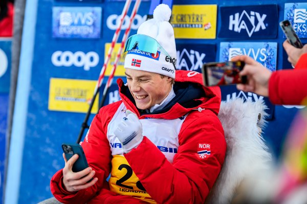 251207 Einar Hedegart of Norway celebrates after the men's 10 km individual free technique during the FIS Cross-Country World Cup on December 7, 2025 in Trondheim. 
Photo: Maxim Thore / BILDBYRÅN / kod MT / MT0916