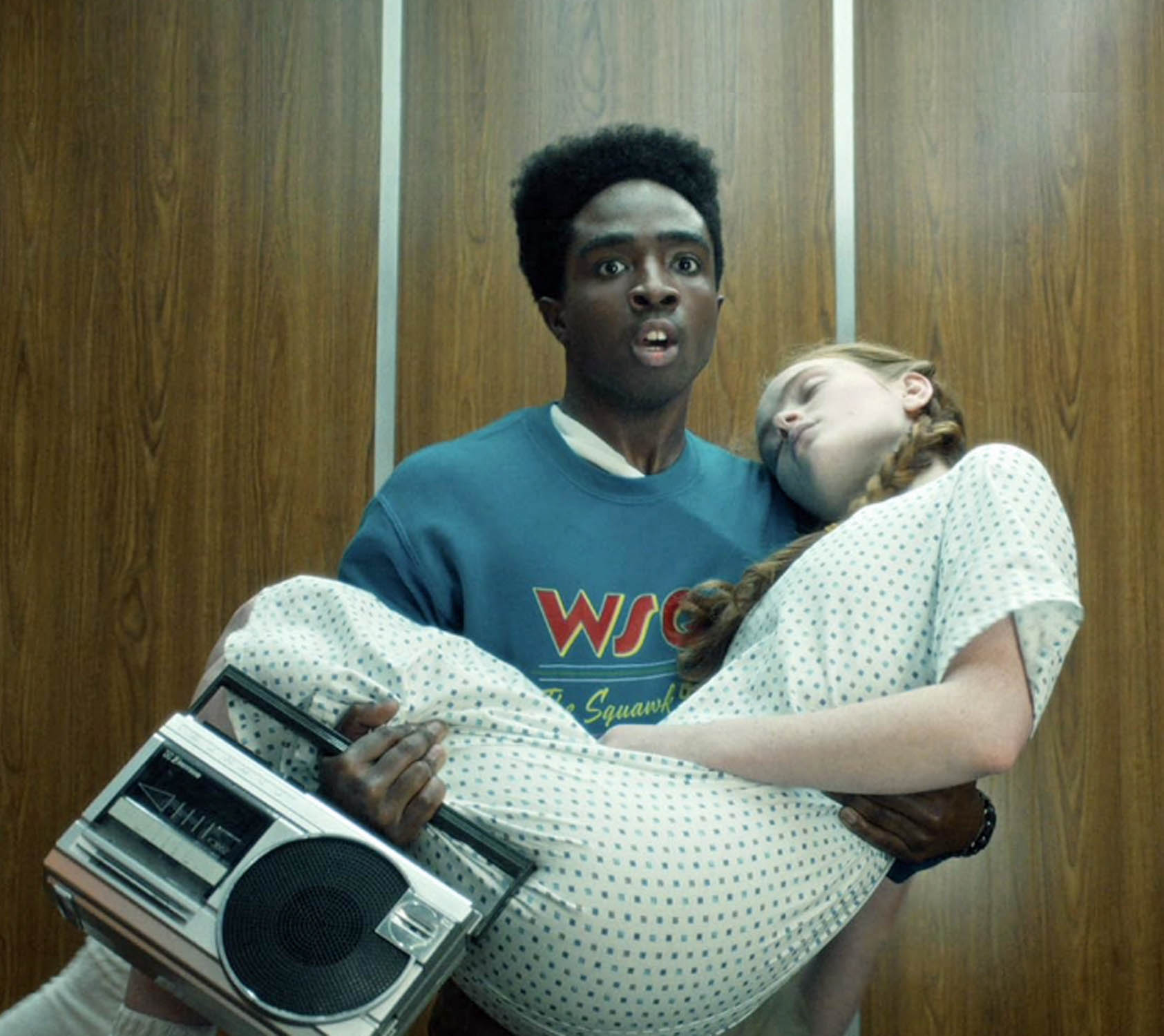 ST5  Caleb McLaughlin Mckenna Bridger Max Mayfield stranger things 5 st5 vol 2