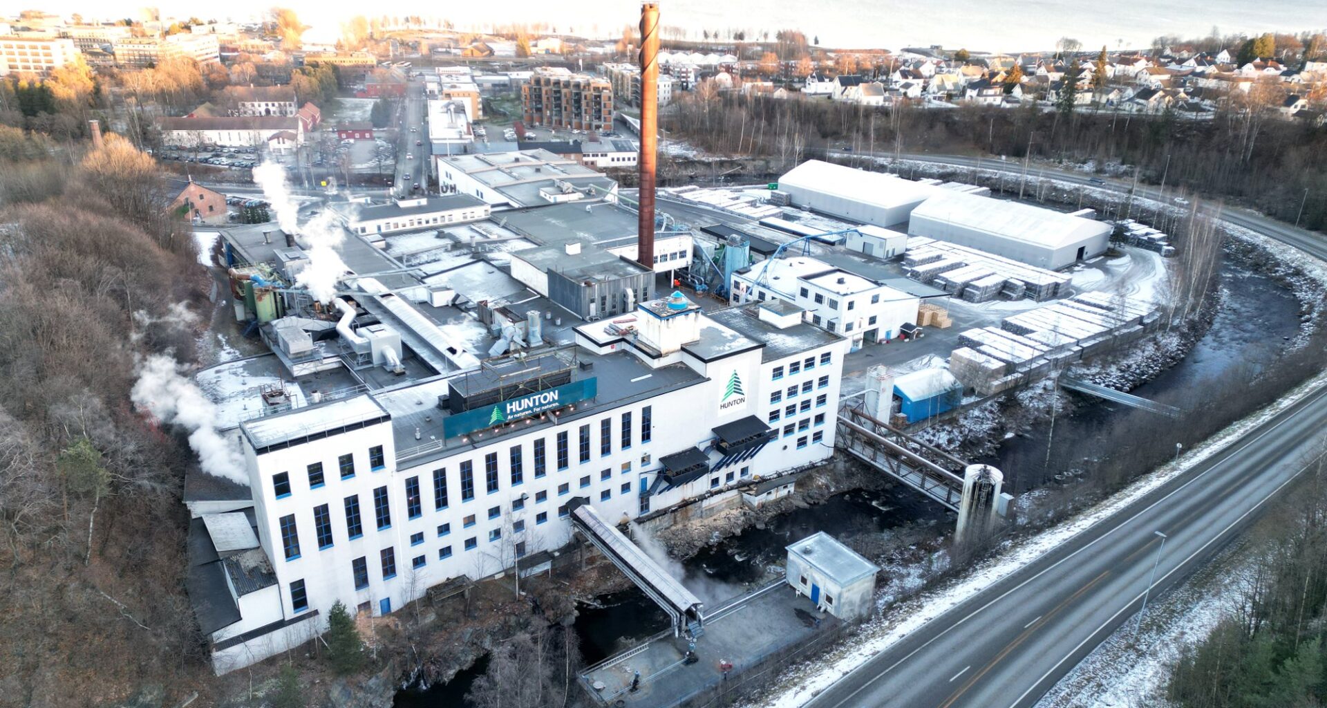 Hunton Fiber, Økonomi og næringsliv