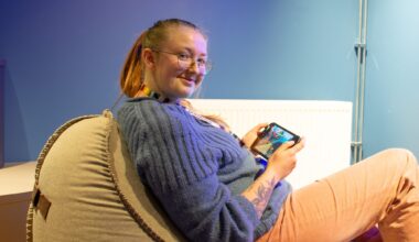 Kristiansund, Senior | Ingen seniorer dukket opp til gaming: – Jeg gir meg ikke!