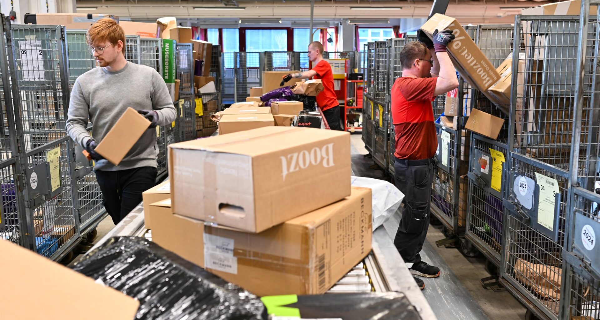 Posten bring as, Julegaver | Postterminalen opplever en stor økning i antall pakker