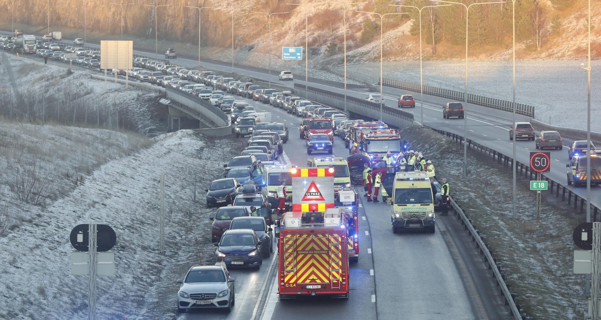 E18 | Alvorlig ulykke på E18 – luftambulanse er på stedet - Tønsbergs Blad