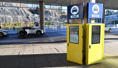 Nyheter, Bergen | Stenger område for taxier på Bergen lufthavn Flesland