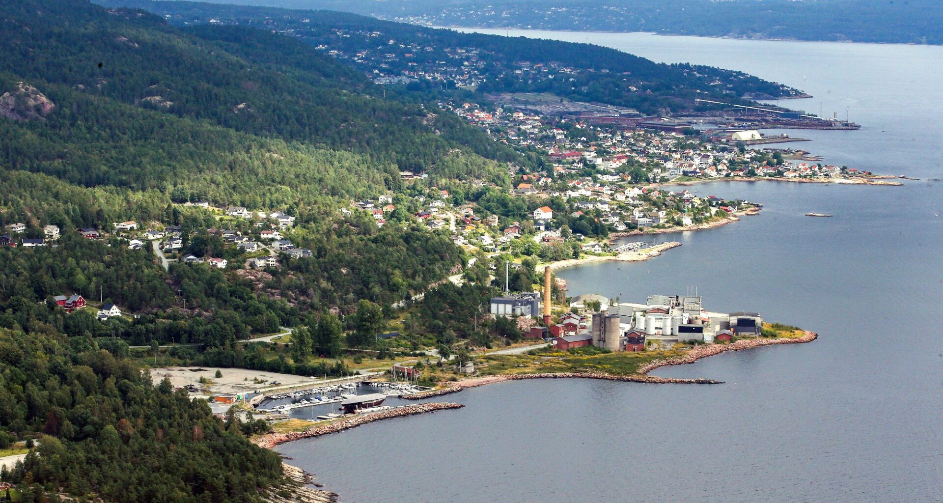Varsler byggestopp i strandsonen - Budstikka