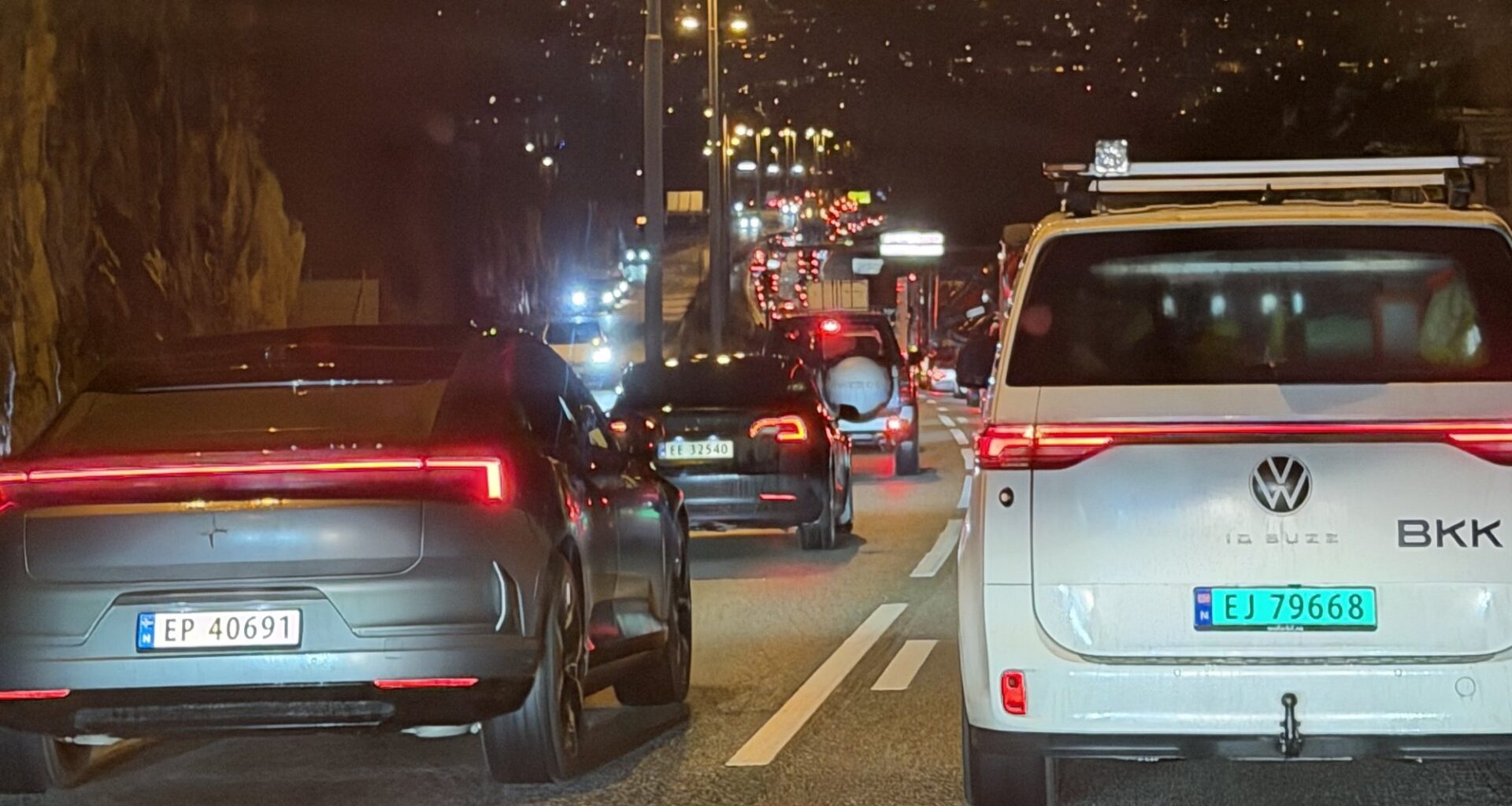 Trafikk, Sandviken | Trafikkulykke i Fløyfjellstunnelen - Bergensavisen