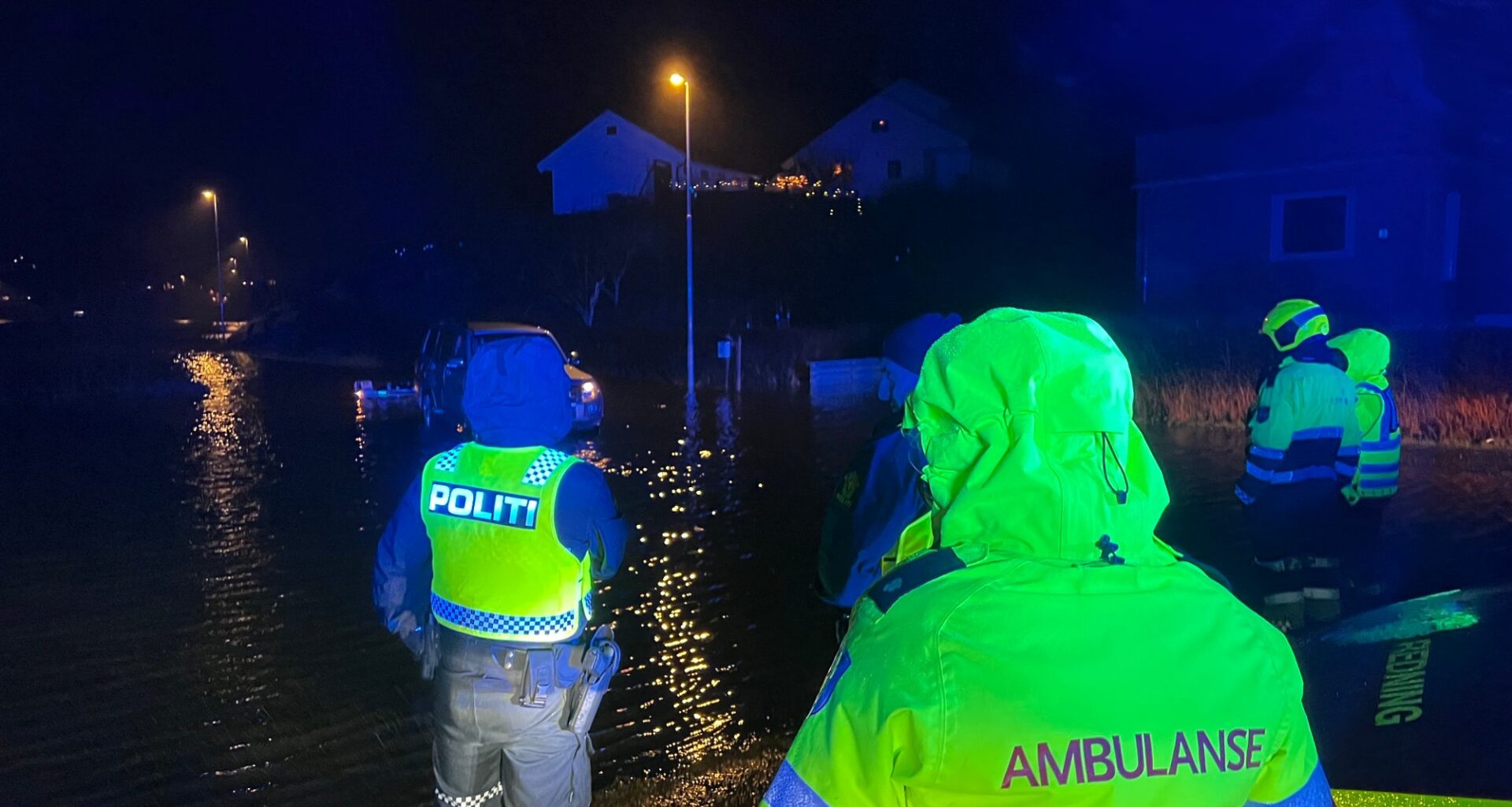 Politiloggen, Sokndal | Traktor i elva - to mindreårige gutter reddet i land av brannmannskap - Avisen Agder