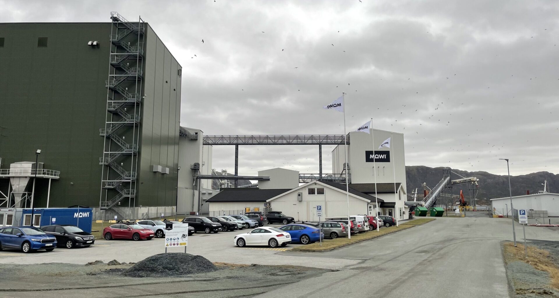 Mowi og Skretting inngår nytt strategisk partnerskap på fôr