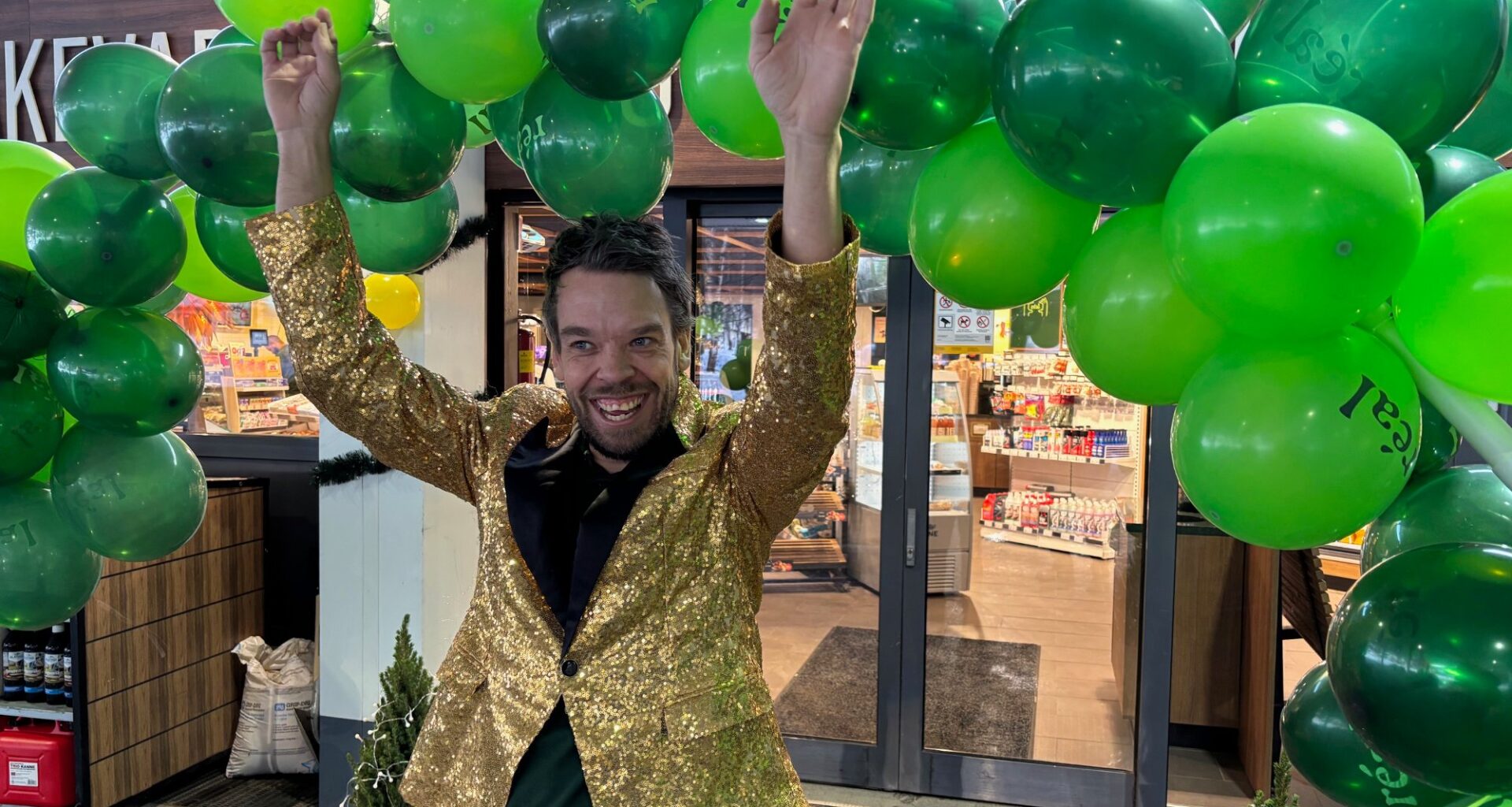 Bensinpriser, ST1 Norge | Feiret fullført omprofilering med sjokkpris på drivstoff: – Jeg sparer vel 150 kroner nå - Avisa Valdres