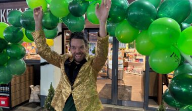 Bensinpriser, ST1 Norge | Feiret fullført omprofilering med sjokkpris på drivstoff: – Jeg sparer vel 150 kroner nå - Avisa Valdres