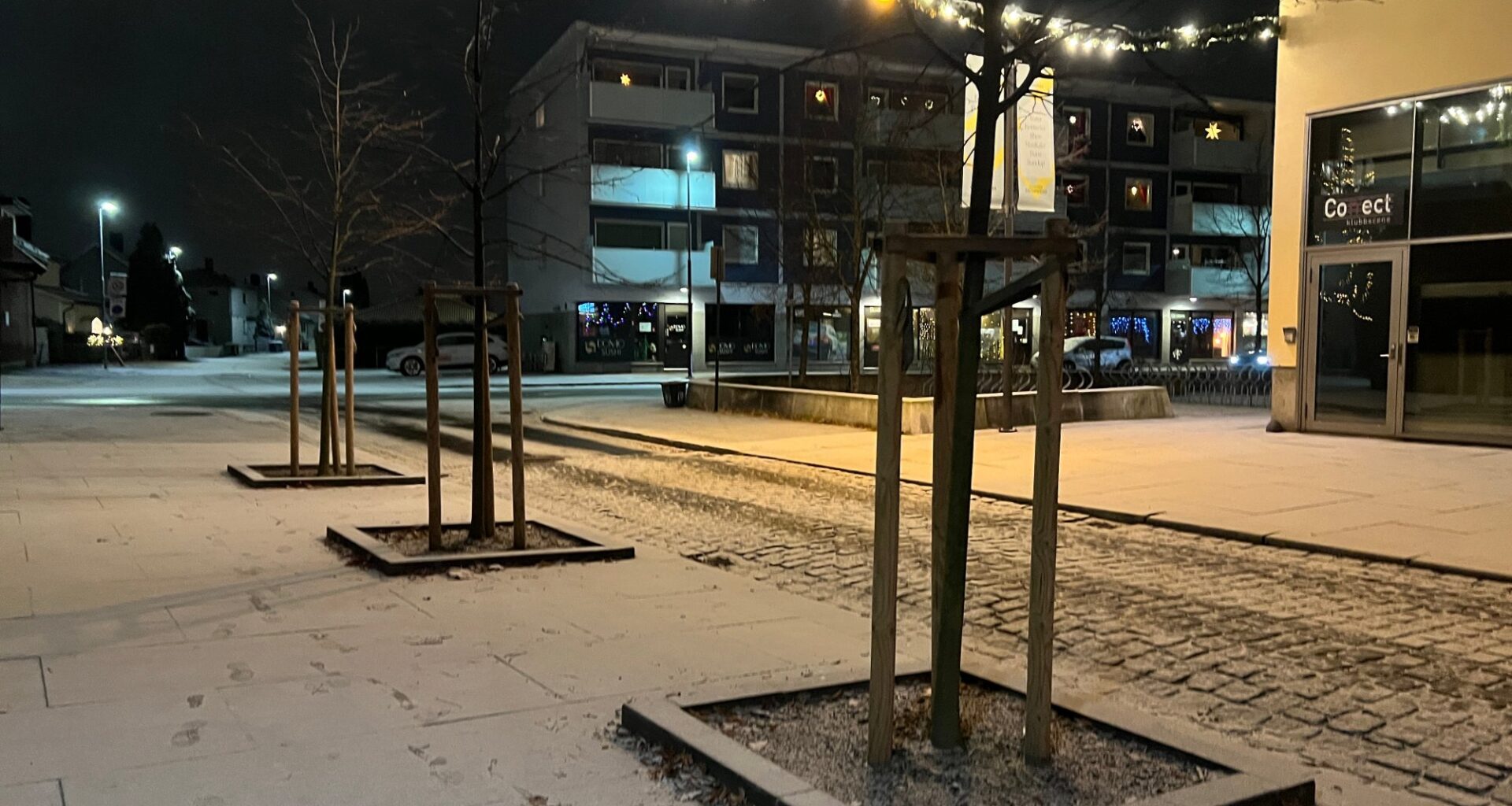 Vær, Snø | – Vil snø lett gjennom dagen