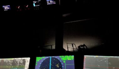 Redningsaksjon, Hidra | Lastefartøy har problemer i stormen – tar inn vann