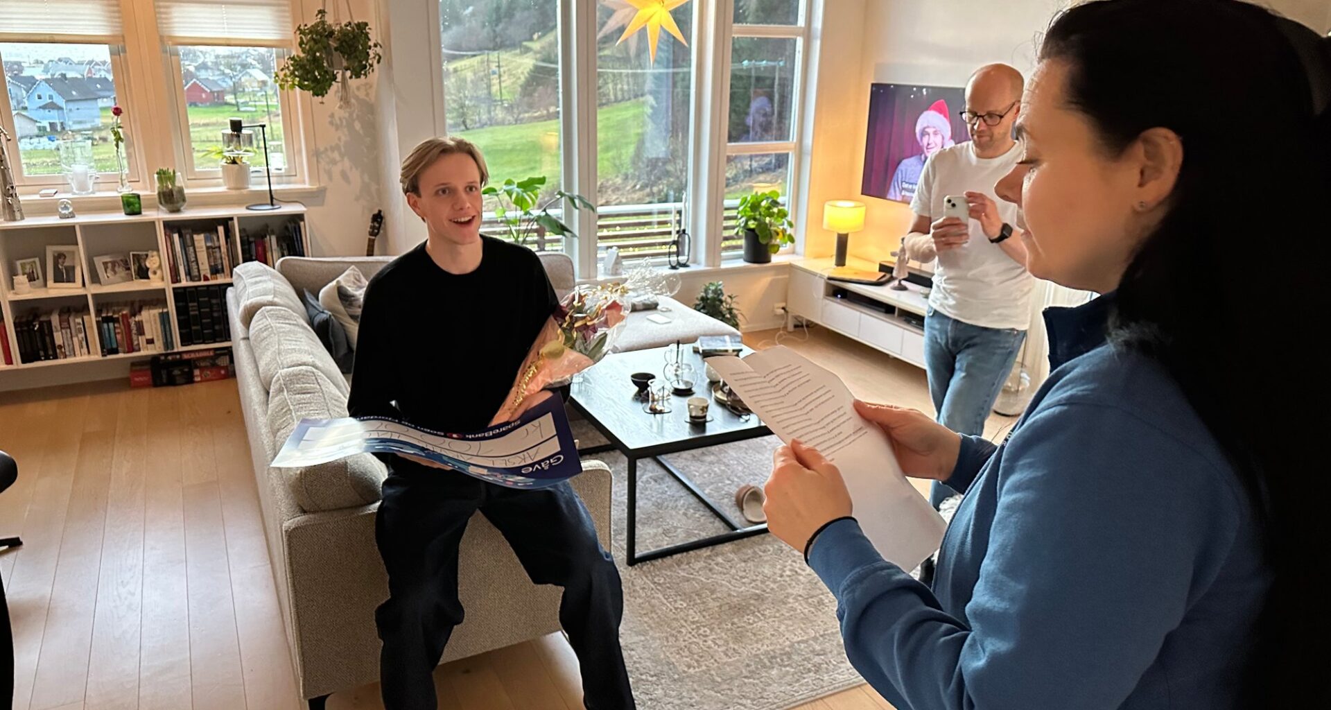 Musikk, Grammy | Aksel Arvid (23) vart overraska med stipend: – Så fantastisk!