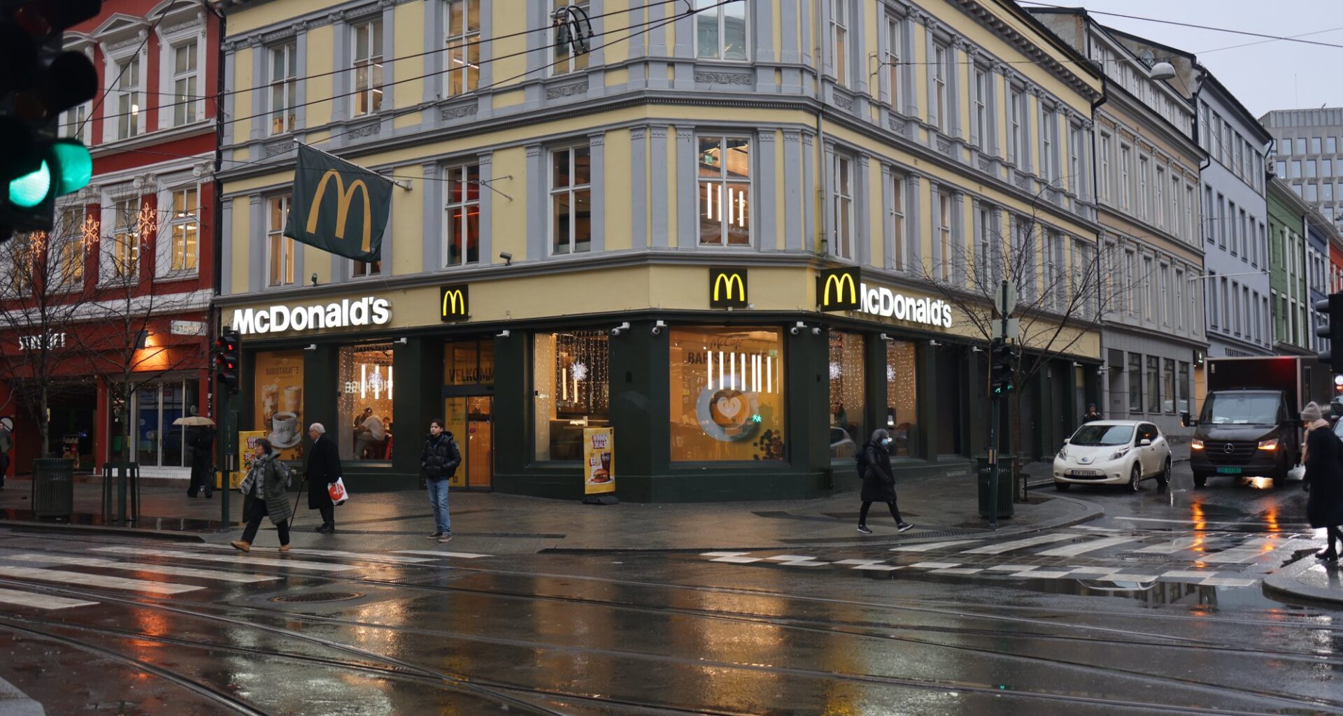 Store prisforskjeller hos burgergiganten i Oslo. Kundene er rystet: – Virkelig?! - Avisa Oslo