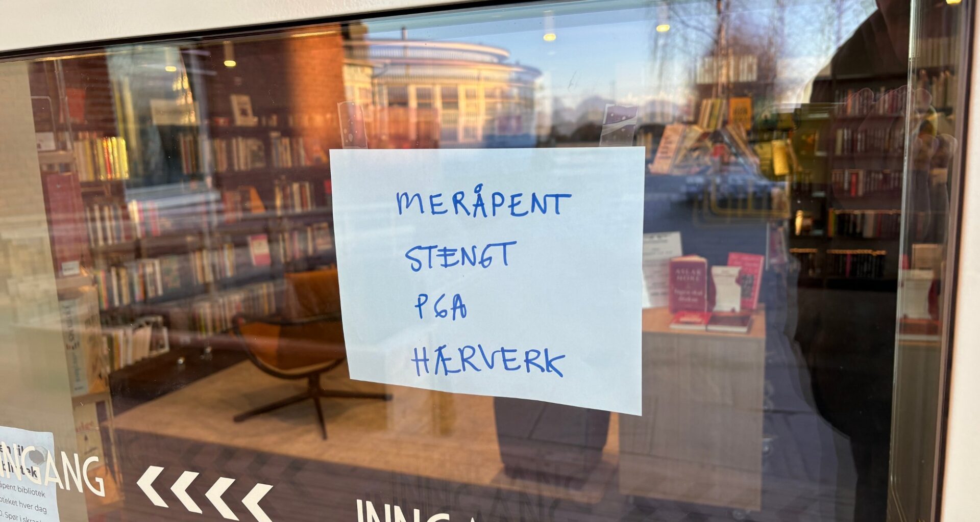 Fornebu, Ulykker og hendelser | Stenger etter hærverks-bølge