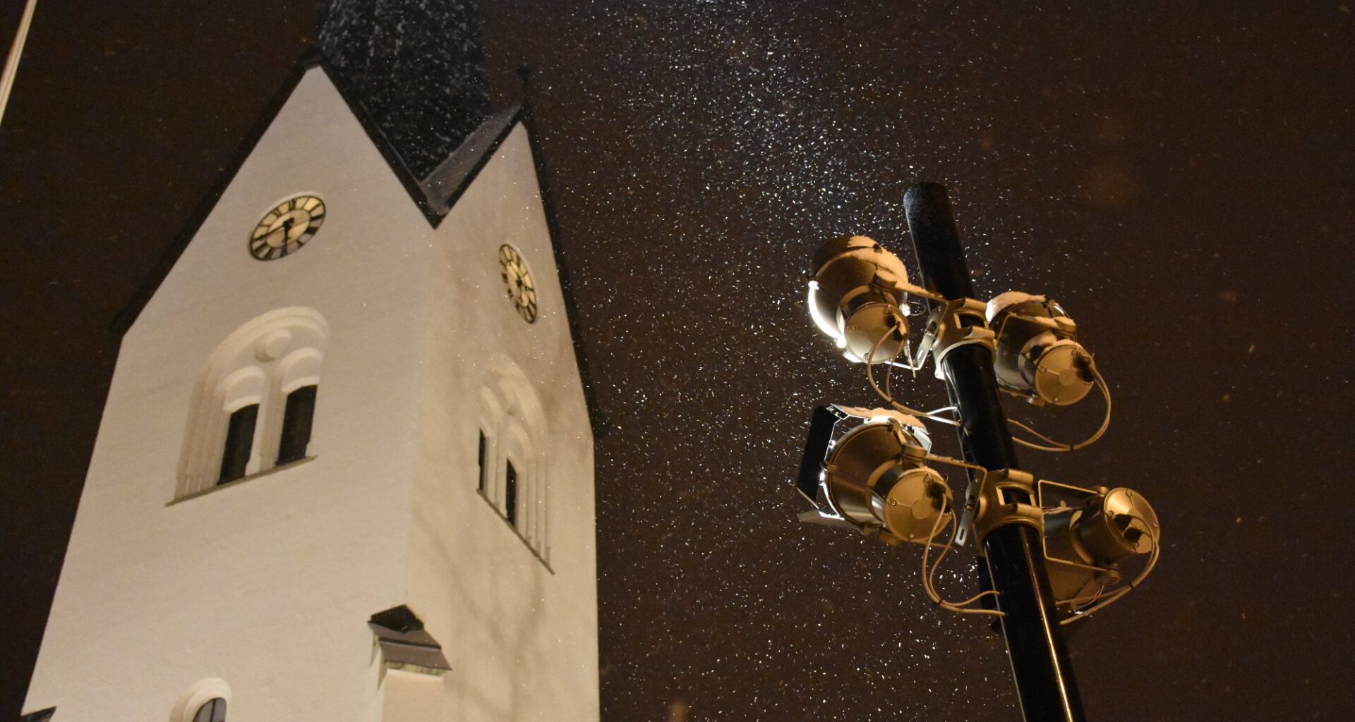 Debatt, Kirke | La kirken være hva kirkens er, skolen hva skolens er