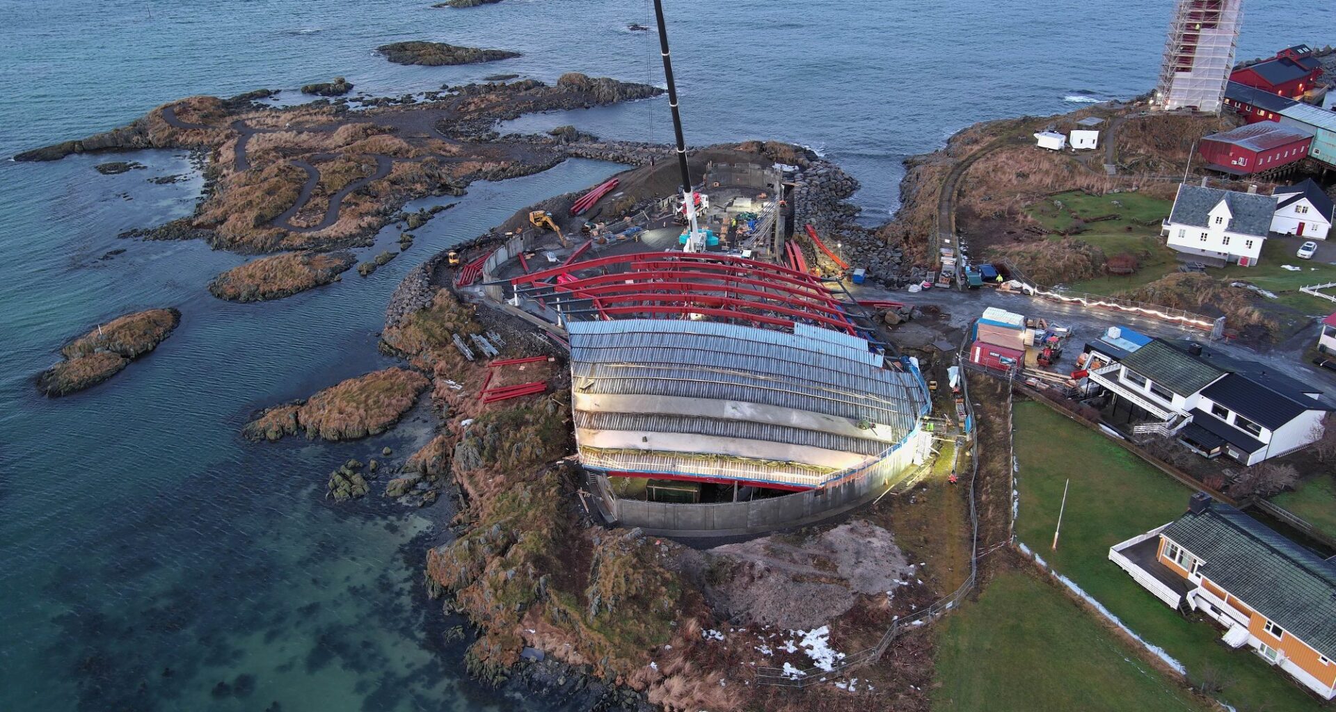 Nyheter, Næringsliv | Nå begynner senteret å ta form – første del av taket er på plass - Avisa Nordland
