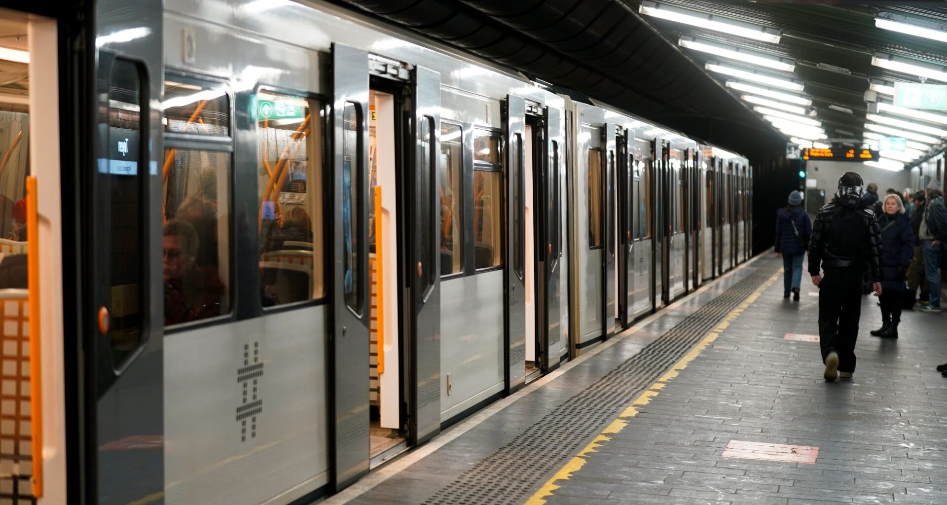 Månedskort, Kollektivtransport | Lovet lavere billettpriser i 2026: Full forvirring om hva som skjer