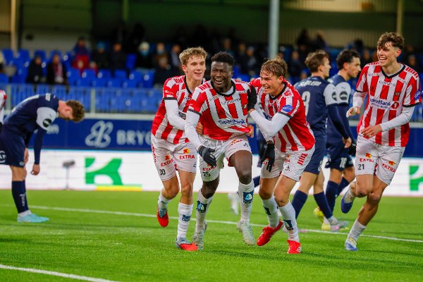 Kristiansund 20251130. 
Eliteseriekampen i fotball mellom Kristiansund og Tromsø på Nordmøre Stadion.
Foto: Svein Ove Ekornesvåg / NTB