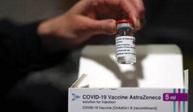 Koronavaksine, Søksmål | Saksøker staten etter å ha tatt AstraZeneca-vaksinen