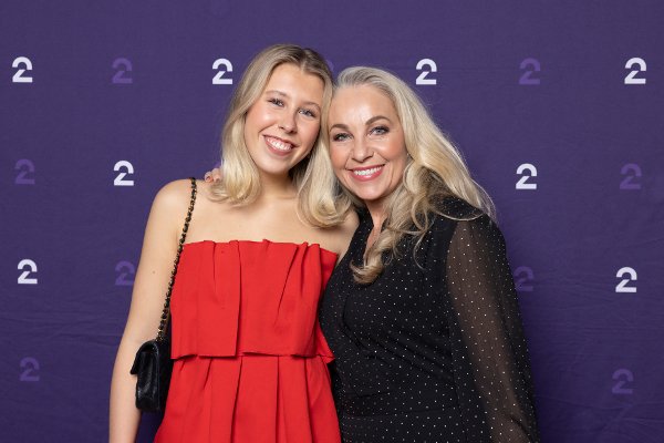 Premierefest «Flutken fra Bolivia» TV 2 Foto: Espen Solli /TV 2

Janne Formoe med datter Felicia