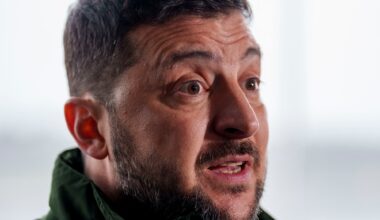 Volodymyr Zelenskyj, Nyhetsvarsel | Zelenskyj sier han kan holde valg innen 90 dager – ber om sikkerhetsgarantier fra USA og Europa