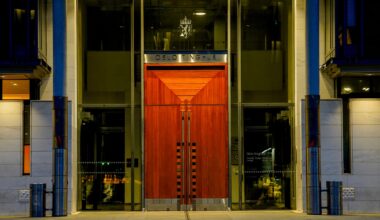 Tannlege, Overgrep | Tannlege tiltalt: – Tok hånden innenfor trusen