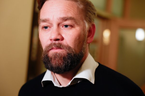 Oslo 20251128. 
Partisekretær i SV, Audun Herning, i Stortinget fredag, i forbindelse med ferdigstillelse av statsbudsjettet for 2026.
Foto: Jonas Been Henriksen / NTB