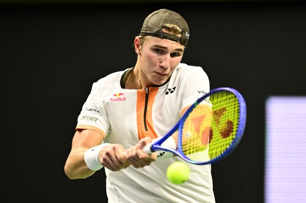 Stockholm, Sverige 20251014. 
Norske Nicolai Budkov Kjær spiller mot Kroatiske Marin Cilic i  tennisturneringen BNP Paribas Nordic Open i Kungliga tennishallen i Stockholm tirsdag
Foto: Jonas Ekströmer / TT / NTB