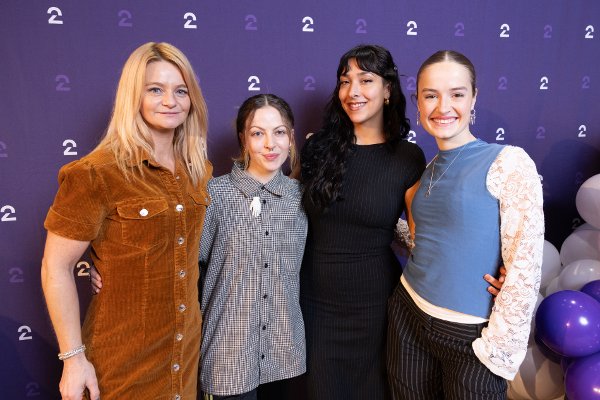 TV 2: Vårslipp. Foto: Espen Solli

Lisa Hovden Ingvild Lien Josephine Tetlie