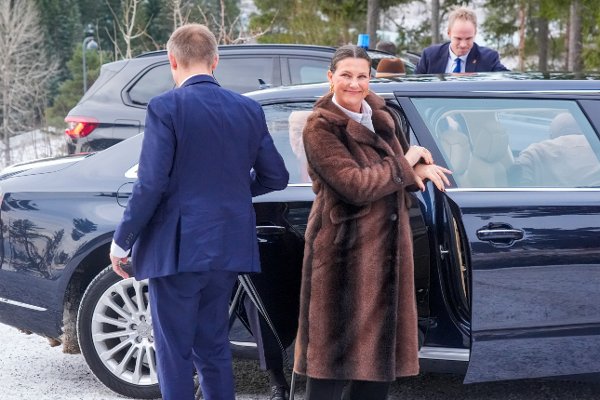 Oslo 20251225. 
Prinsesse Märtha ankommer 1. juledagsgudstjeneste i Holmenkollen kapell torsdag sammen med kongeparet og Durek Verret.
Foto: Terje Bendiksby / NTB