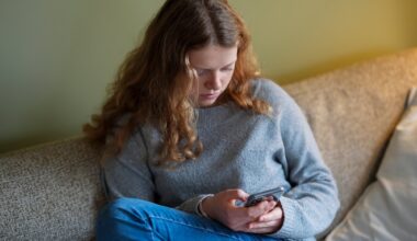 Helse, Skjermbruk | Ny studie: Mobil gir økt helserisiko for barn