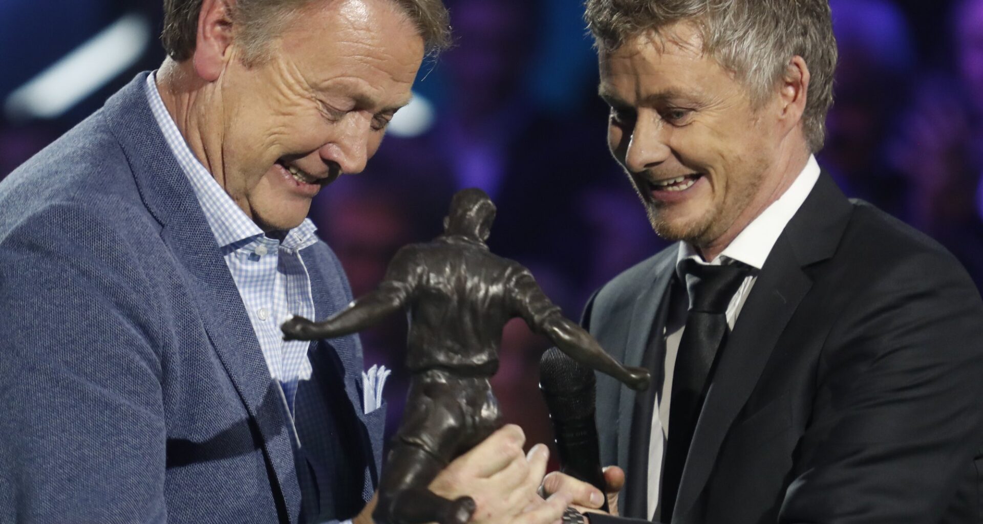 Ole Gunnar Solskjær, Åge Hareide