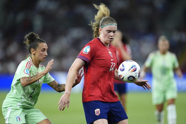 Norway's Signe Gaupset and Italy's Elisabetta Oliviero (left) battle for the ball during the UEFA Women's Euro 2025 quarter-final match at the Stade de Geneve in Geneva, Switzerland. Picture date: Wednesday July 16, 2025.